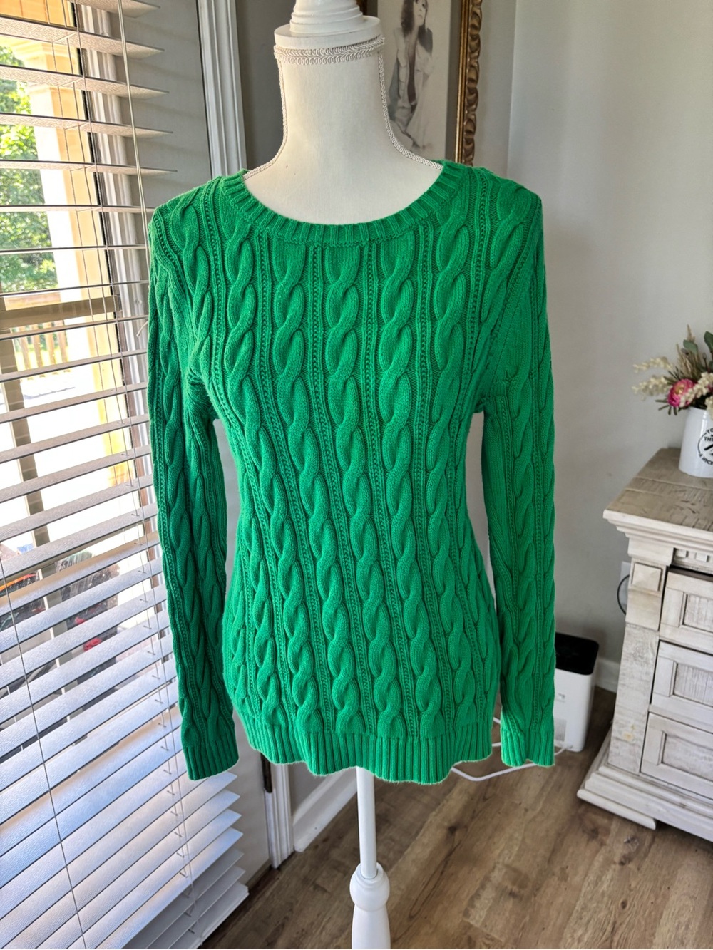Lands End Kelly green cable knit cotton sweater size medium